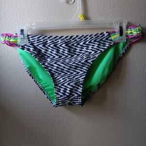 NWOT Empyre Monochrome Bikini Bottom with Vibrant Green Accent